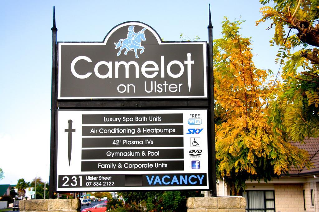 Camelot On Ulster Motel Hamilton Buitenkant foto
