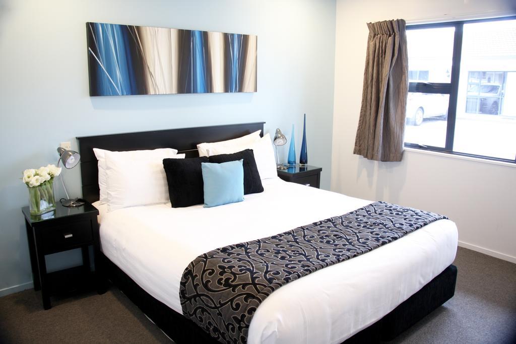 Camelot On Ulster Motel Hamilton Buitenkant foto