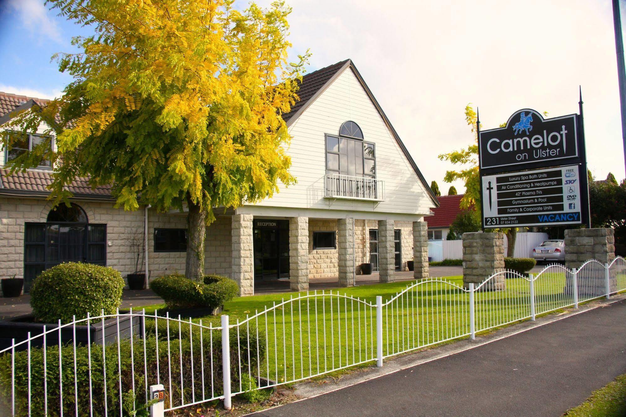 Camelot On Ulster Motel Hamilton Buitenkant foto